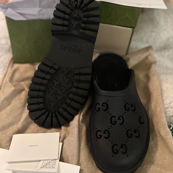 Unisex Gucci Clogs - Picture 4 of 5